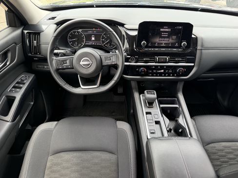Used 2024 Nissan Pathfinder SV w/ Black Appearance Package FWD image 14