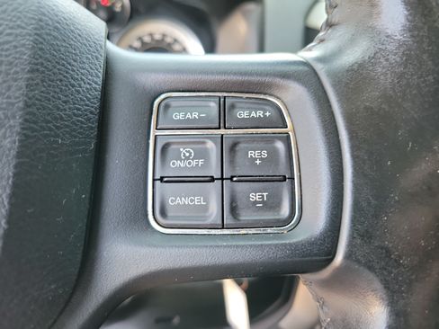 Used 2018 RAM 1500 Big Horn RWD image 14