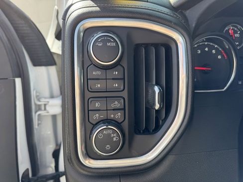 Used 2022 Chevrolet Silverado 3500 LT w/ Convenience Package image 20