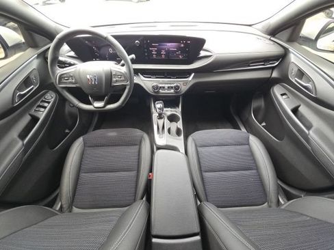Used 2024 Buick Envista Preferred w/ Convenience I Package FWD image 30