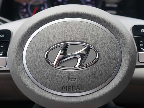 Used 2021 Hyundai Elantra SEL w/ Cargo Package FWD image 14
