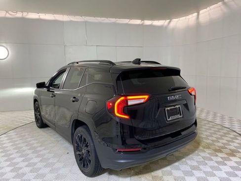Used 2023 GMC Terrain SLE w/ Driver Convenience Package FWD image 19