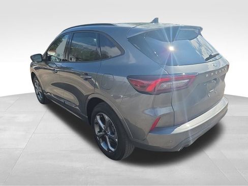 Certified 2024 Ford Escape ST-Line w/ Tech Pack #1 AWD/4WD image 9