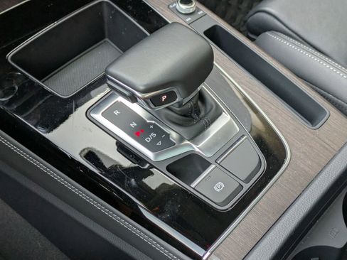 Certified 2025 Audi Q5 2.0T Premium Plus w/ Premium Plus Package image 21