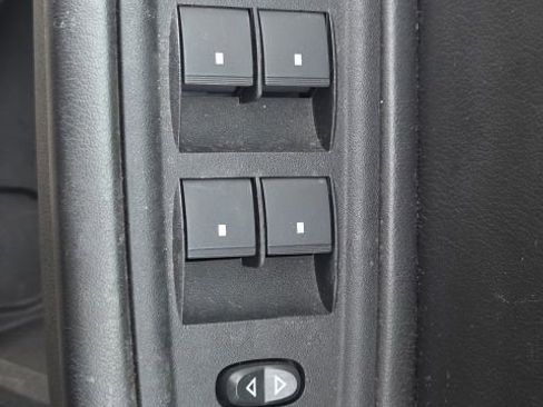 Used 2011 Chevrolet Traverse LT w/ Personal Connectivity Package FWD image 23