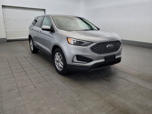 Used 2023 Ford Edge SEL AWD/4WD image 13