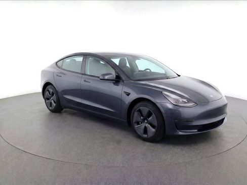 Used 2022 Tesla Model 3 Long Range AWD/4WD image 2