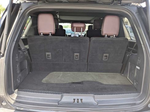 Used 2024 Ford Expedition Limited RWD image 13