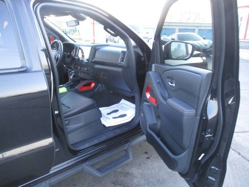 Used 2023 Nissan Frontier PRO-4X w/ Pro-4X Premium Package image 27