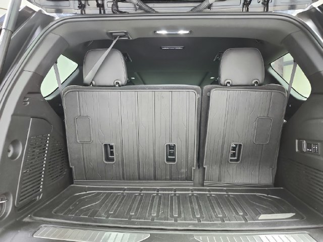 Used 2023 GMC Yukon Denali w/ LPO, Floor Liner Package AWD/4WD image 47