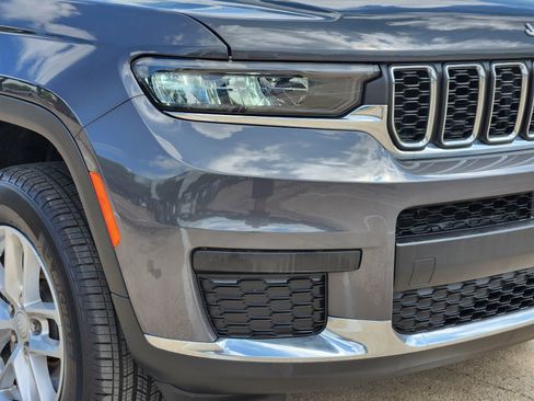 New 2025 Jeep Grand Cherokee L Laredo w/ Luxury Tech Group I RWD image 9