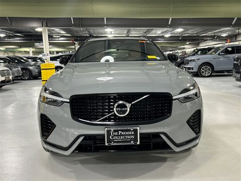Certified 2025 Volvo XC60 T8 Ultra w/ Climate Package PRO image 6