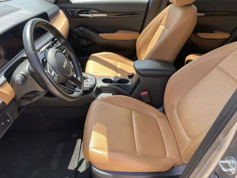 Used 2024 Kia Seltos EX AWD/4WD image 13
