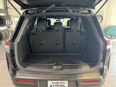 Used 2024 Nissan Pathfinder Rock Creek image 8