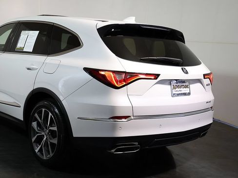 Certified 2024 Acura MDX w/ Technology Package AWD/4WD image 11