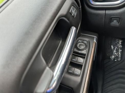 Used 2019 Chevrolet Silverado 1500 RST w/ All-Star Edition AWD/4WD image 9