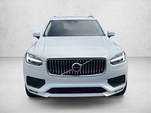 Used 2021 Volvo XC90 T6 Momentum AWD/4WD image 2