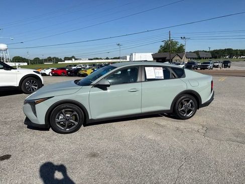 Used 2025 Kia K4 FWD image 2