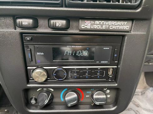 Used 2002 Chevrolet Camaro LT image 12