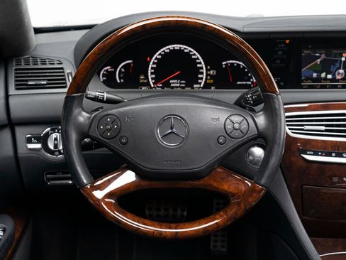 Used 2012 Mercedes-Benz CL 63 AMG image 25