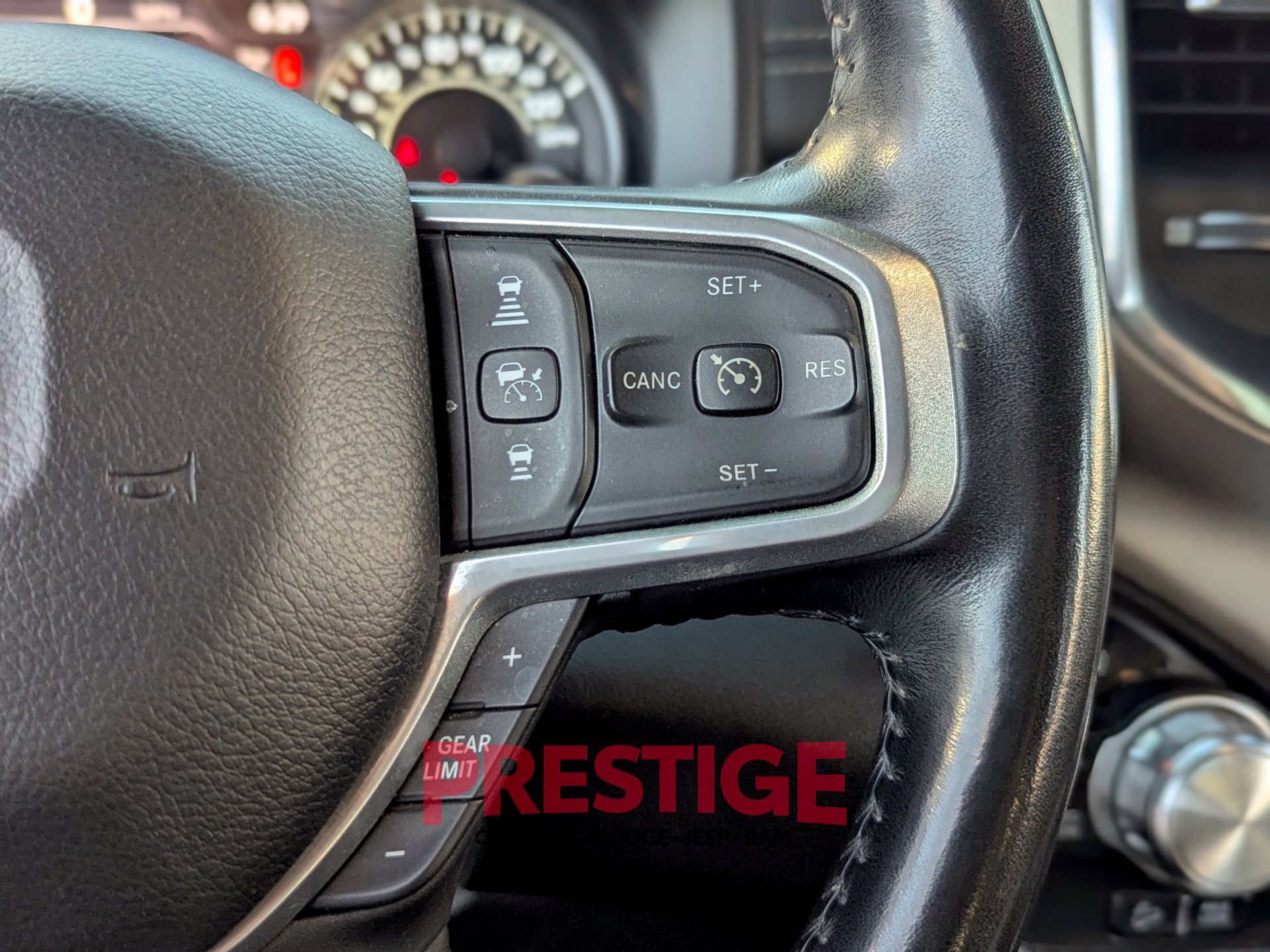 Used 2021 RAM 1500 Laramie w/ Advanced Safety Group AWD/4WD image 20