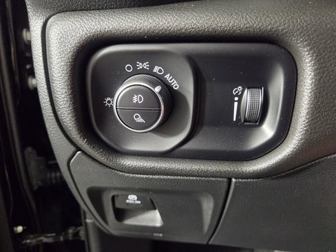 Used 2024 RAM 1500 Tradesman w/ Night Edition AWD/4WD image 17