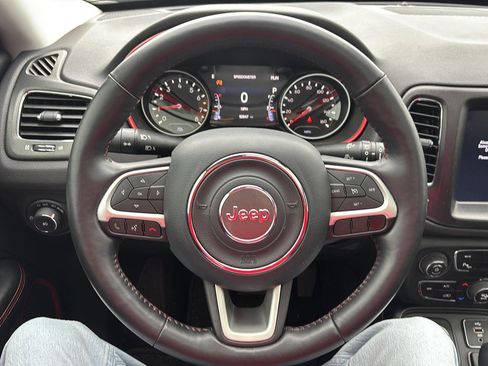 Used 2018 Jeep Compass Trailhawk w/ Safe & Security Group image 10