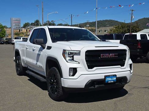 Used 2022 GMC Sierra 1500 Elevation AWD/4WD image 7