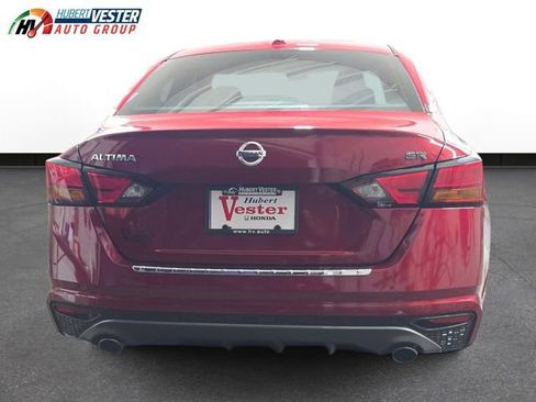 Used 2022 Nissan Altima 2.5 SR image 9