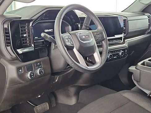Certified 2025 GMC Sierra 1500 SLE RWD image 2