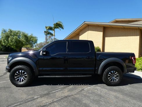 Used 2019 Ford F150 Raptor image 14