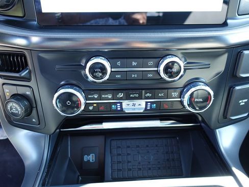 Used 2024 Ford F150 Lariat w/ Equipment Group 502A High AWD/4WD image 51