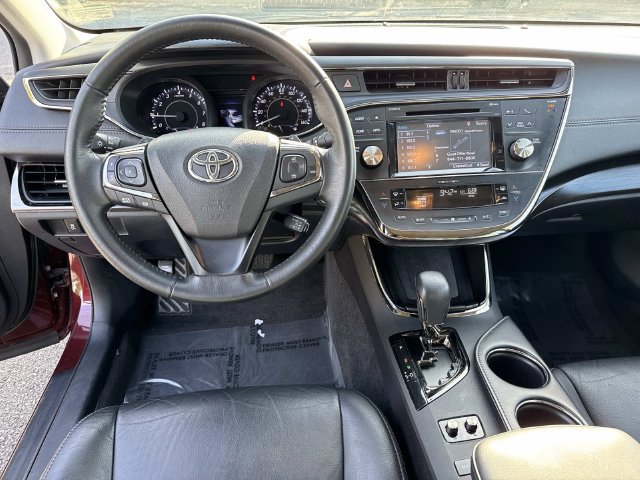 Used 2016 Toyota Avalon XLE Premium FWD image 18
