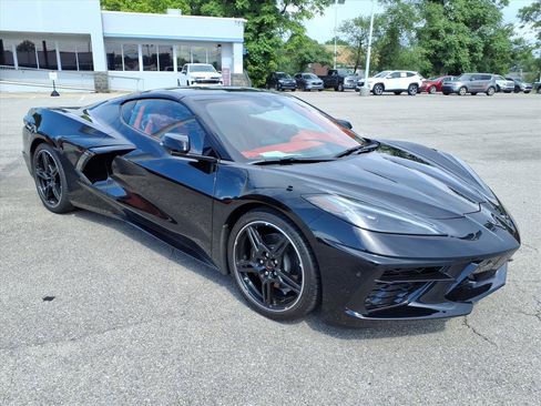 Used 2024 Chevrolet Corvette Stingray Premium Cpe w/ 3LT RWD image 2