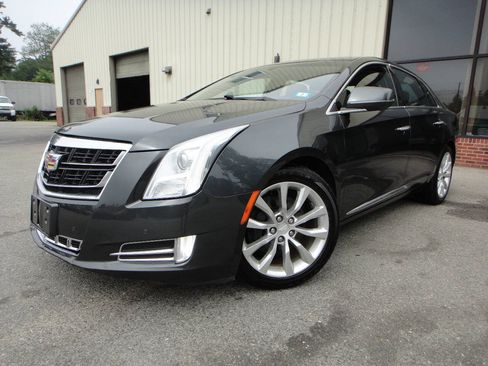 Used 2017 Cadillac XTS Luxury AWD/4WD image 1
