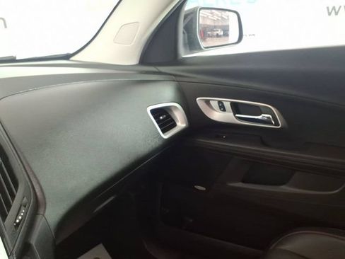 Used 2017 Chevrolet Equinox LT FWD image 26
