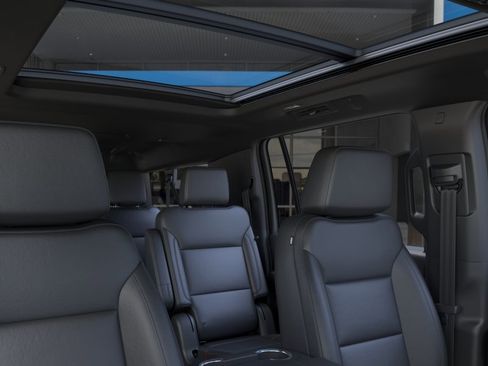 New 2026 Chevrolet Suburban Z71 AWD/4WD image 24