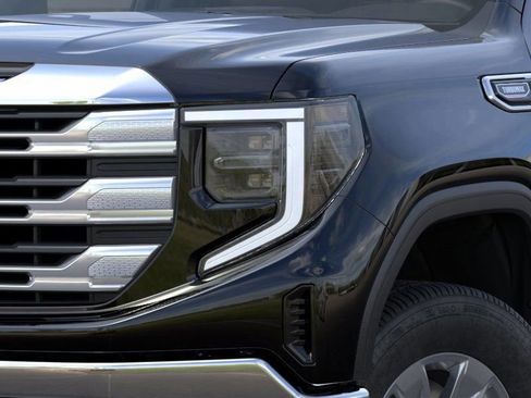 New 2026 GMC Sierra 1500 SLE image 10