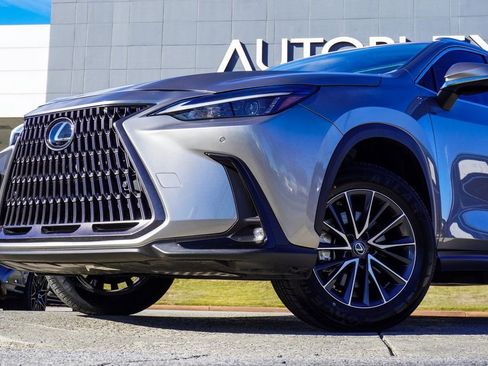 Used 2023 Lexus NX 350 AWD image 2
