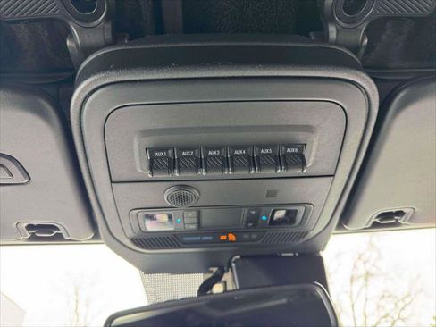 Used 2024 Ford Bronco Wildtrak image 31