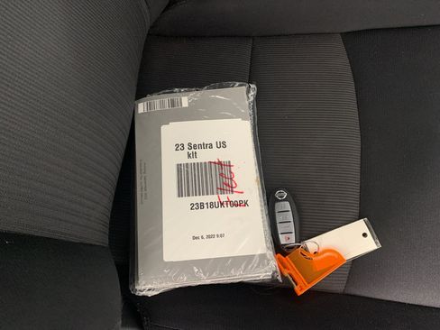 Used 2023 Nissan Sentra SV image 40