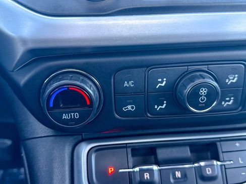 Used 2021 GMC Acadia SLT w/ Elevation Edition image 31