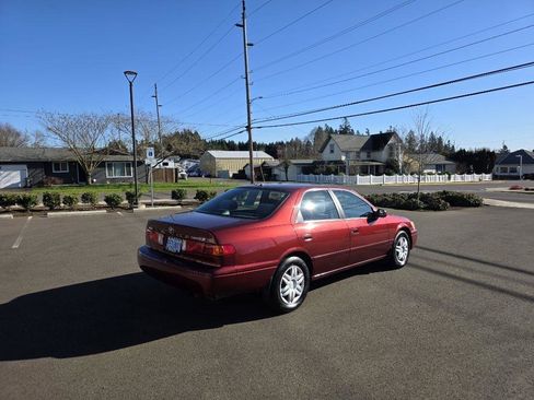 Used 2001 Toyota Camry CE image 5