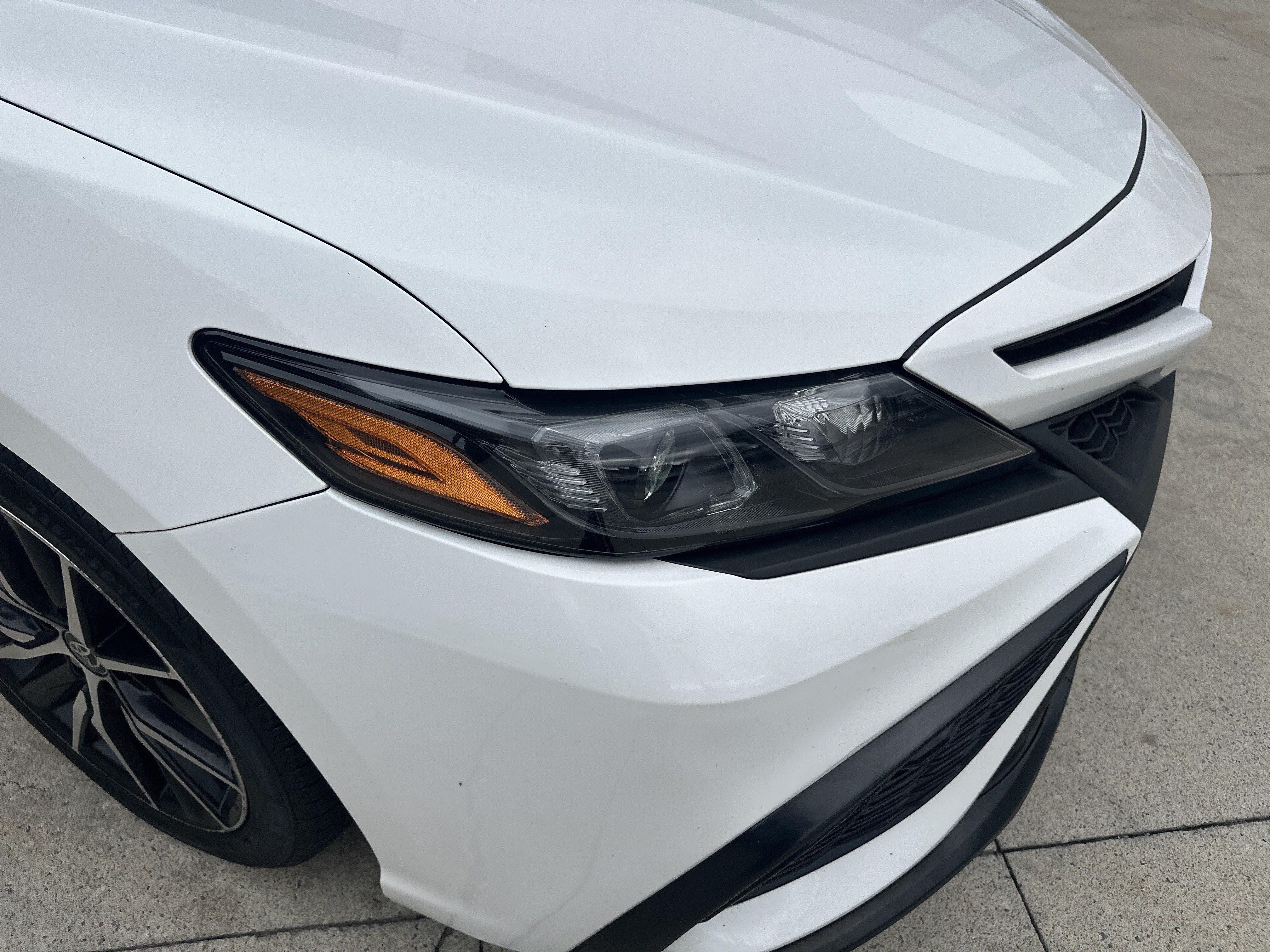 Used 2023 Toyota Camry SE w/ Convenience Package FWD image 11