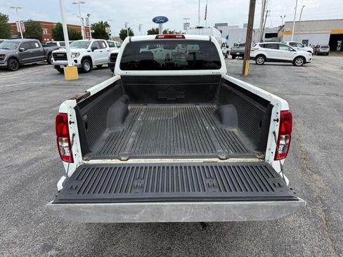 Used 2020 Nissan Frontier S RWD image 6
