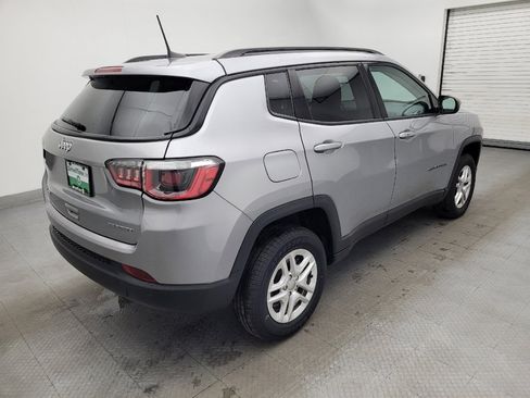 Used 2018 Jeep Compass Sport w/ Tech Group image 10