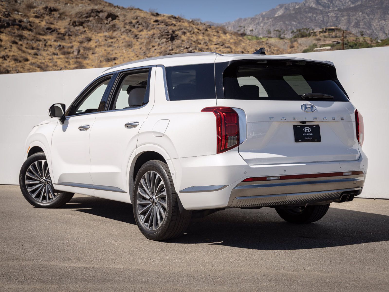 Used 2024 Hyundai Palisade Calligraphy FWD image 8