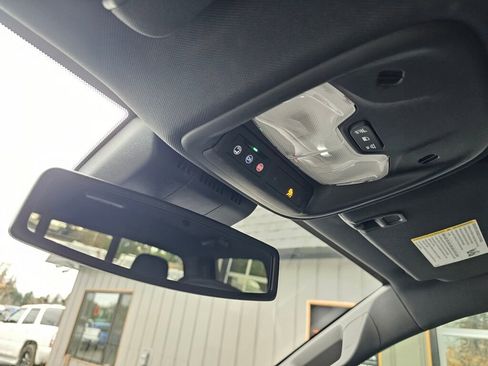 Used 2023 Chevrolet Colorado LT w/ LT Convenience Package II image 37