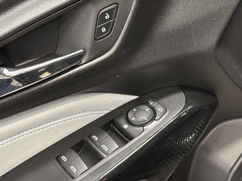 Used 2025 Chevrolet Trax LT image 21