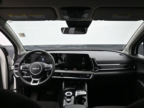 Used 2024 Kia Sportage LX image 25